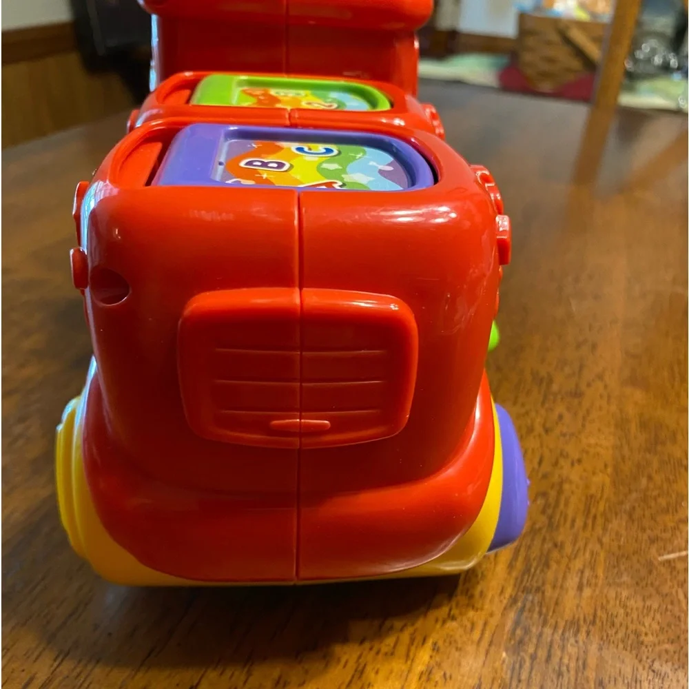 VTech roll and surprise animal train.